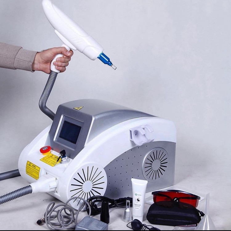 دستگاه لیزر کیوسوئیچ